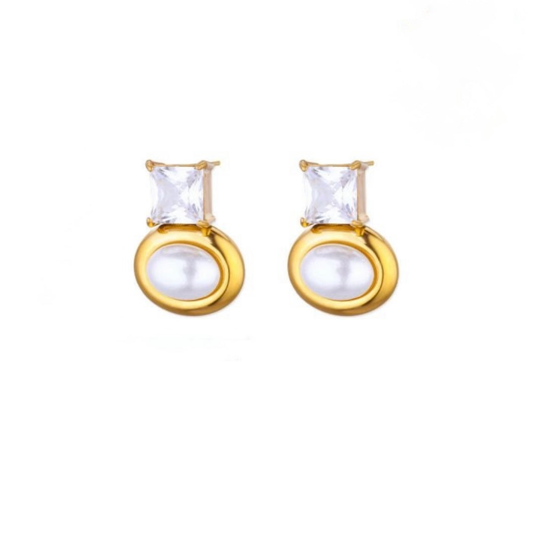 Mini Pearls Earrings